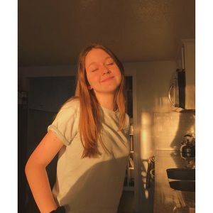 Meet your Posher, Avery